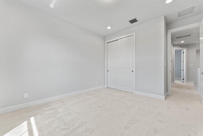 Building Photo - 12542 Nautilus Cir
