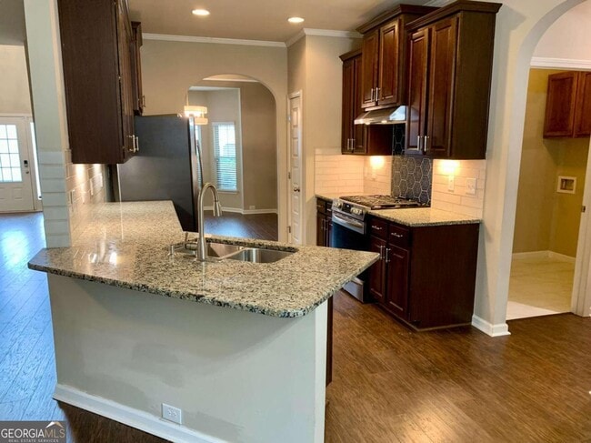 Building Photo - 1370 Long Acre Dr