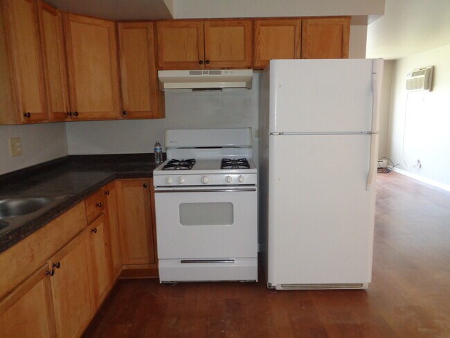 Building Photo - 9409 S 79th Ct