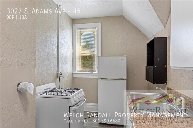Building Photo - 3027 S Adams Ave
