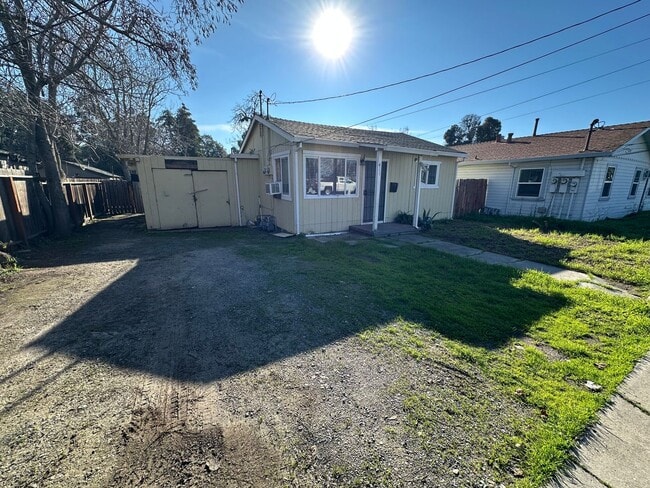 Building Photo - Cozy 2 Bed 1 Bath Home in Antioch