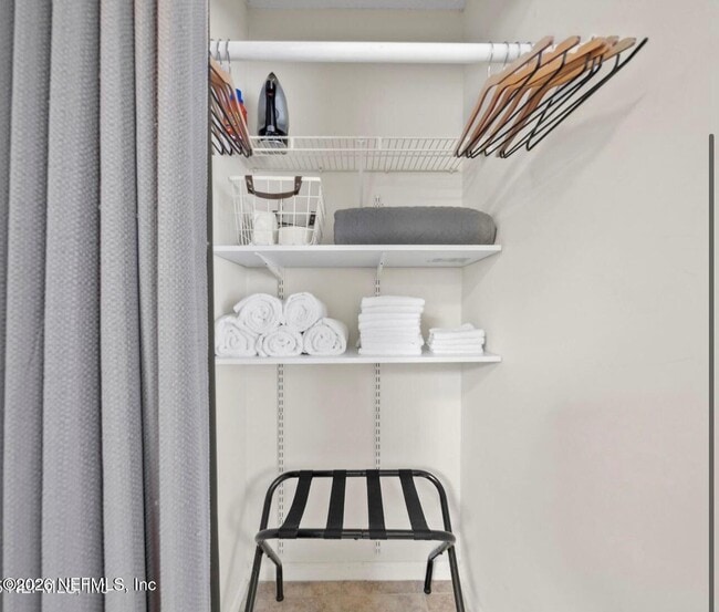 Building Photo - 509 Live Oak St