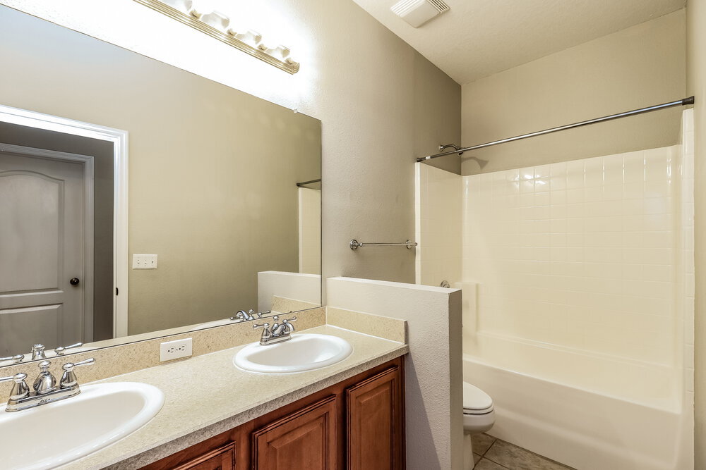 Building Photo - 11856 Colony Lakes Blvd