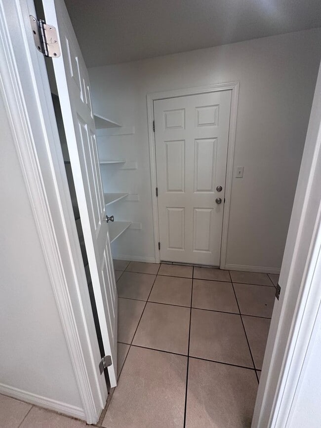 Building Photo - 509 Chapultepec Ave