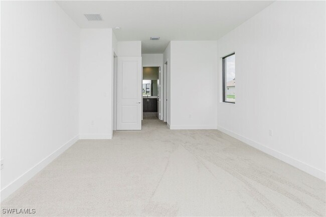 Building Photo - 5114 Panella Ave