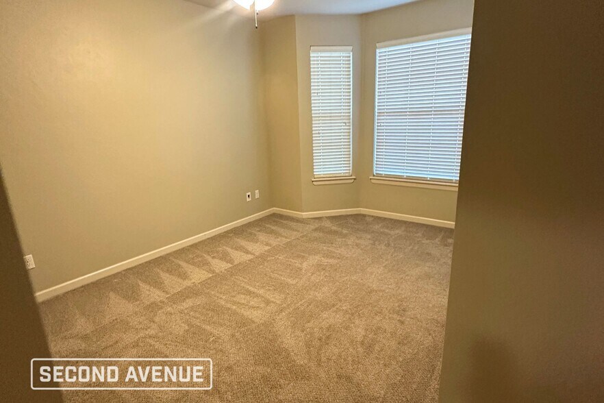 Building Photo - 1028 NW 191st St