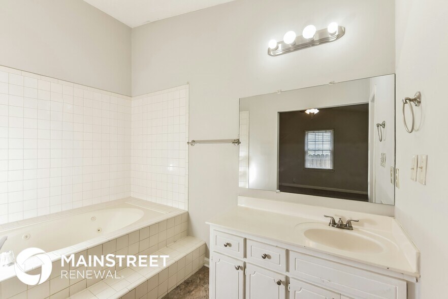 Building Photo - 2070 Corners Cir