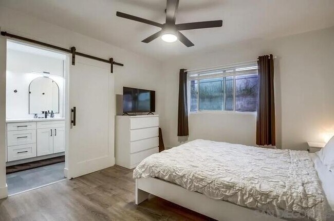 Building Photo - 6964 Mt Vernon St