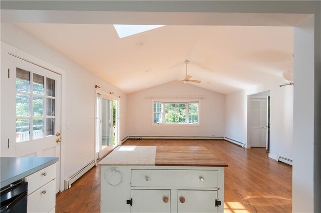 Building Photo - 615 Buena Vista Ave