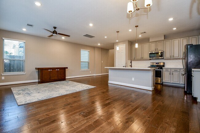 Building Photo - 8622 Cedar Plains Ln