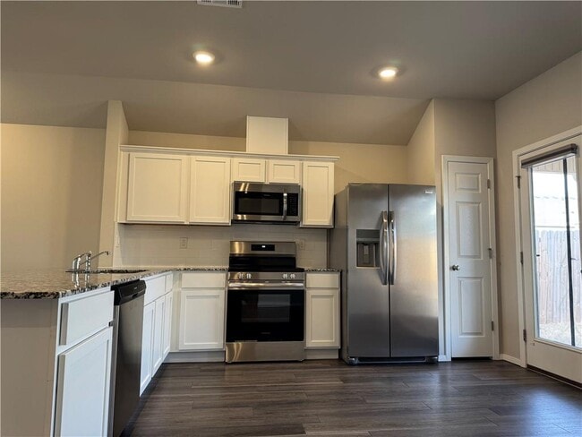 Building Photo - 3715 S 2nd Pl