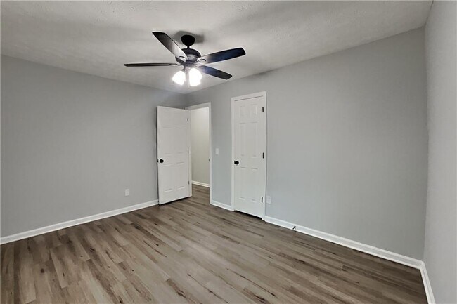 Building Photo - 524 Meadowfield Ct