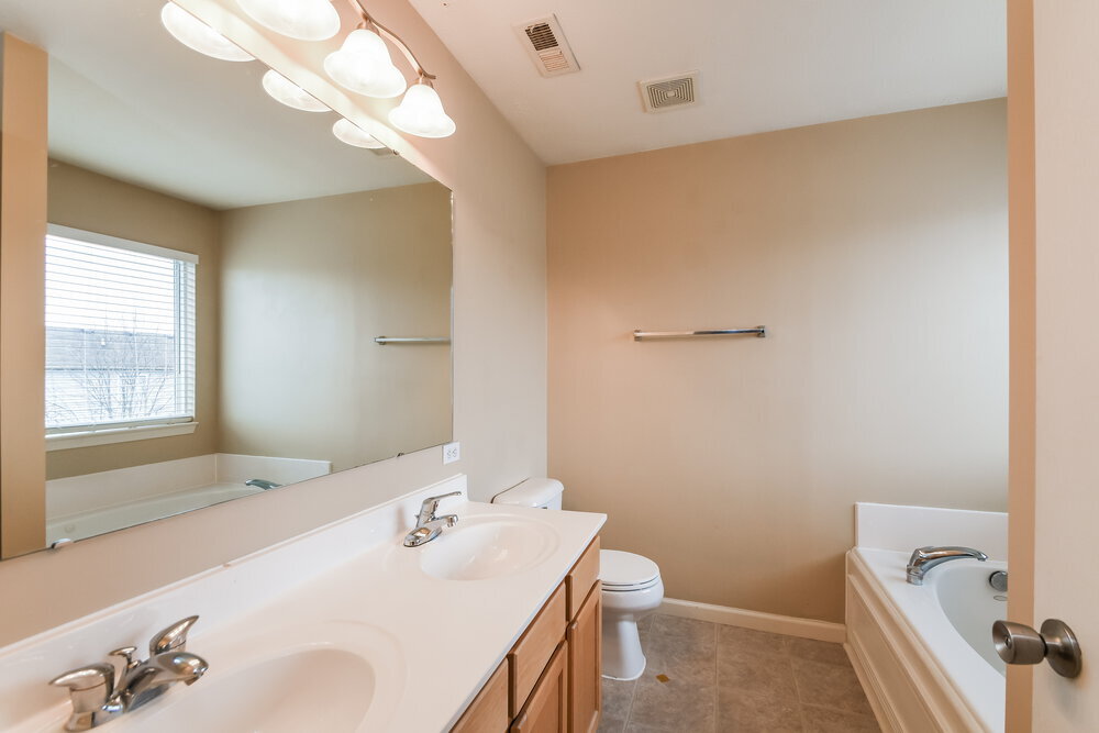 Building Photo - 14988 Lovely Dove Ln