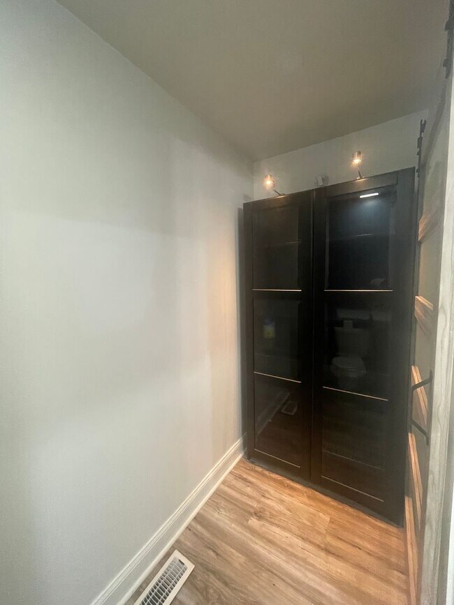 Building Photo - Beautiful home in Riverwalk