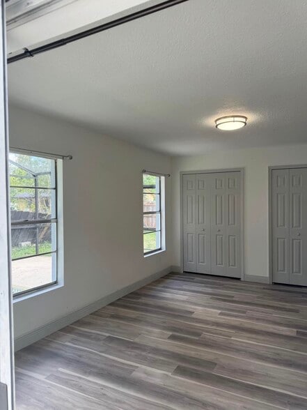 Building Photo - 7607 High Meadow Cir