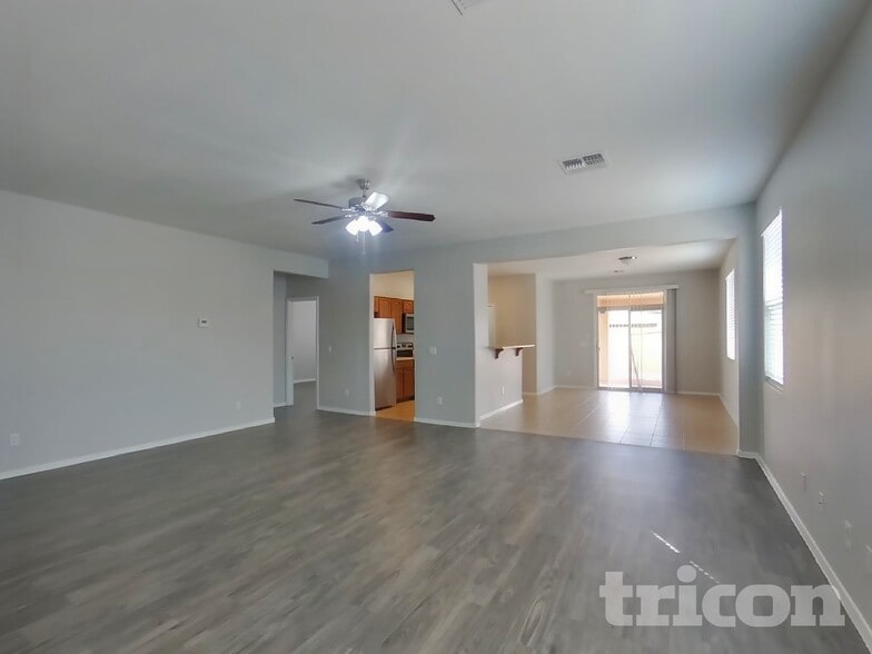 Building Photo - 7310 W St Charles Ave