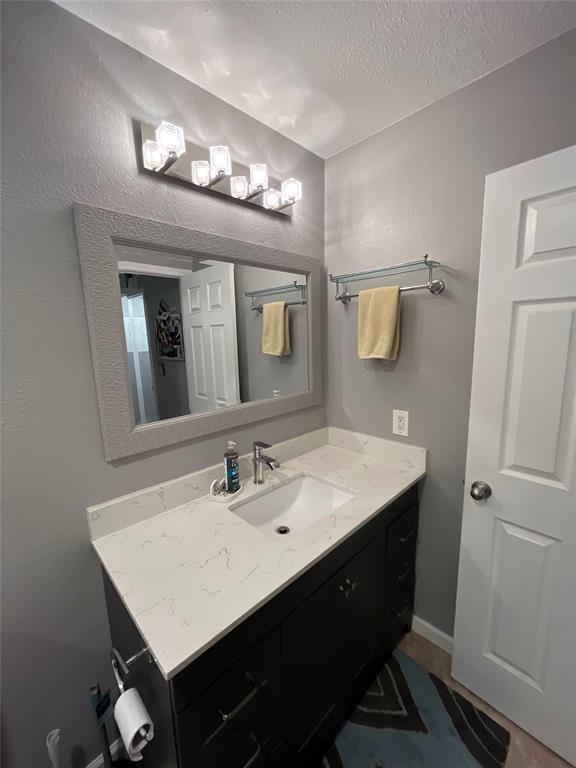 Building Photo - 1705 Crossing Pl