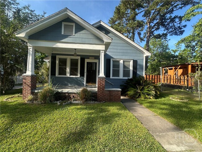 Primary Photo - 1326 E 42nd St