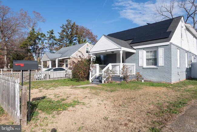 Building Photo - 432 Glendale Rd