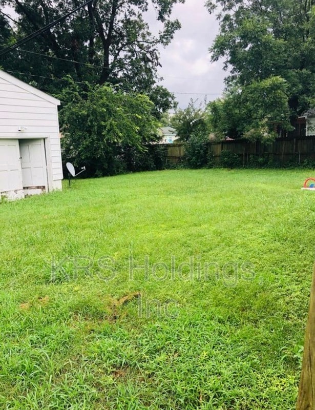 Building Photo - 8514 Kennedy Dr