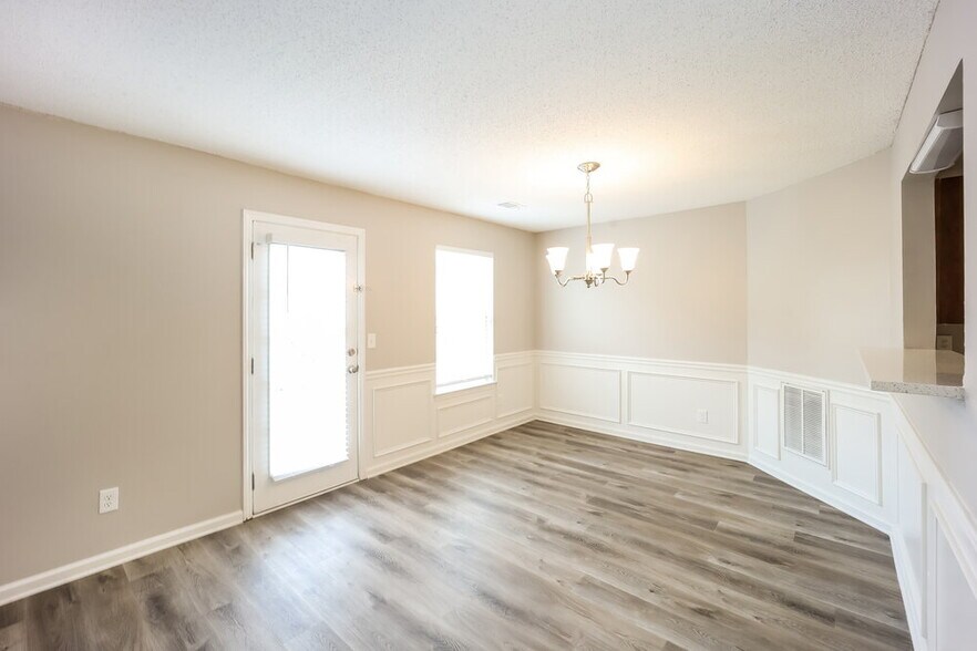 Building Photo - 310 Barshay Dr