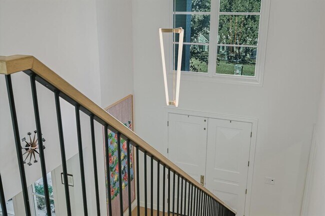 Building Photo - 5101 Cuesta Verde