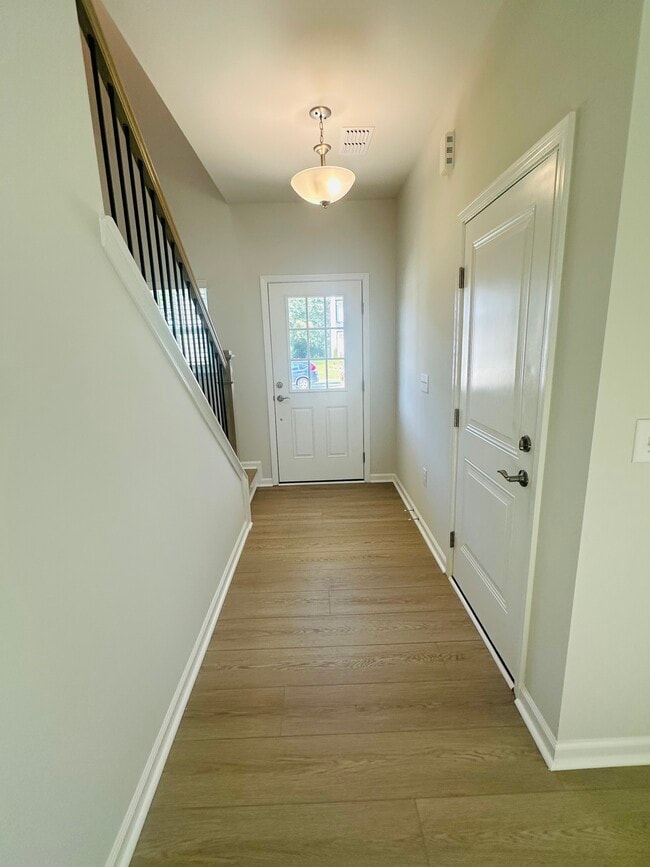 Building Photo - 520 Providence Spgs Ln
