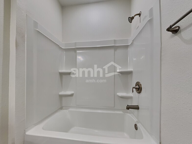 Building Photo - 567 Tumbled Stone Way