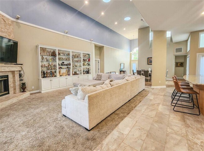 Building Photo - 1 Bay Pointe Dr