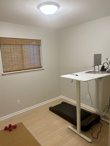 Building Photo - 3207 Heathstead Pl