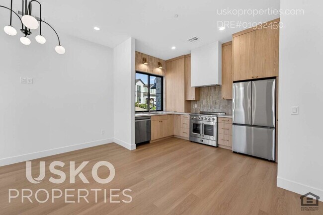 Building Photo - "Charming 2-Bedroom Retreat in Rocklin – Cozy 900 Sq Ft Home on Winding Lane!"