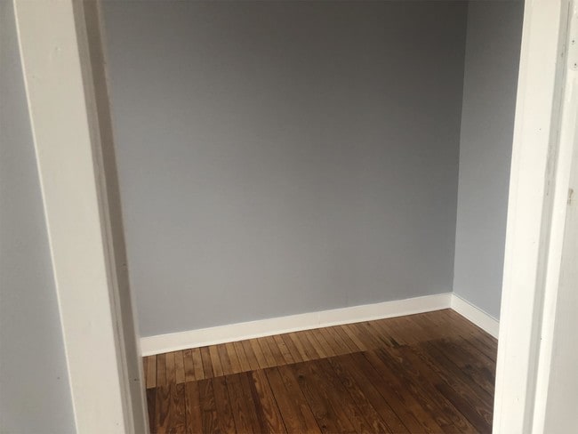 Building Photo - 1714 W 46th St