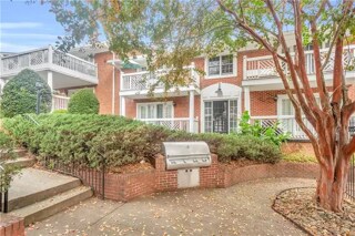 Primary Photo - 885 Briarcliff Rd NE