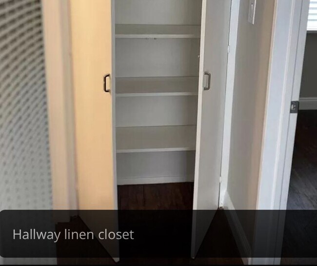 Building Photo - 1028 17th St