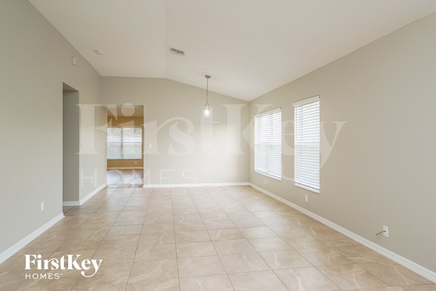 Building Photo - 25904 Prada Dr