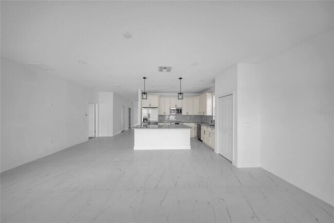 Building Photo - 17135 SW 41st Ct