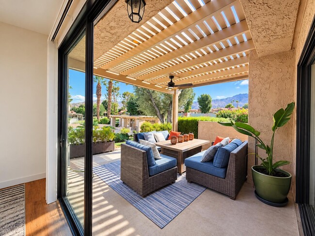 Building Photo - 72477 Rolling Knoll Dr