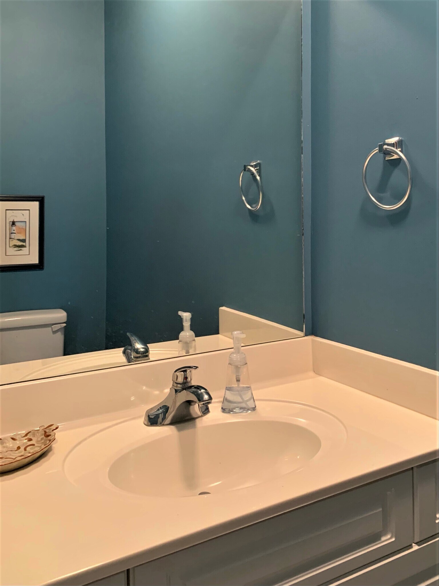 Half Bath - 423 N Donahue Dr