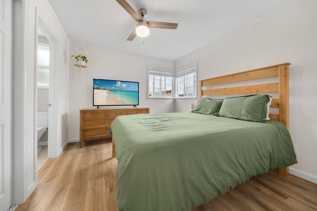 Building Photo - Charming Home In NE Richmond!