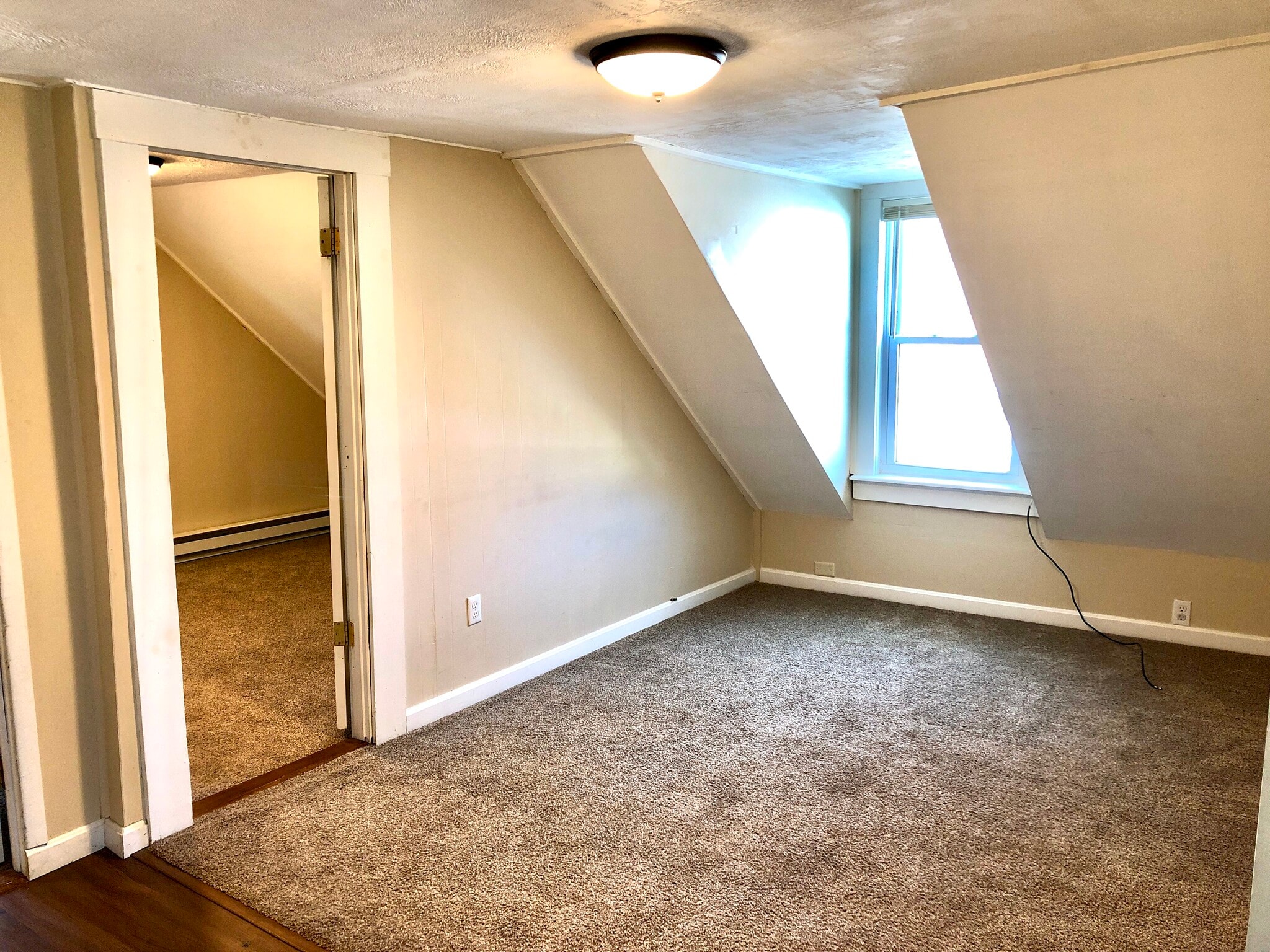 Main room - 72 Ash St