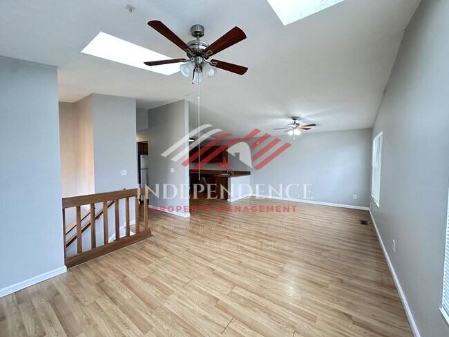 Building Photo - 2385 Fieldstone Cir