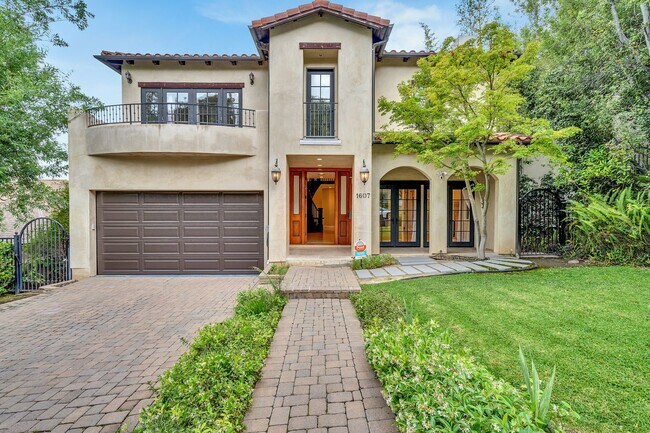 Building Photo - GORGEOUS 7 BED 6.5 BATH FOR LEASE IN BEVER...