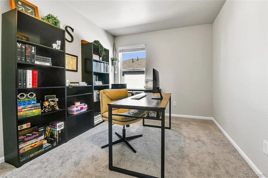 Building Photo - 6459 N Dunkirk St