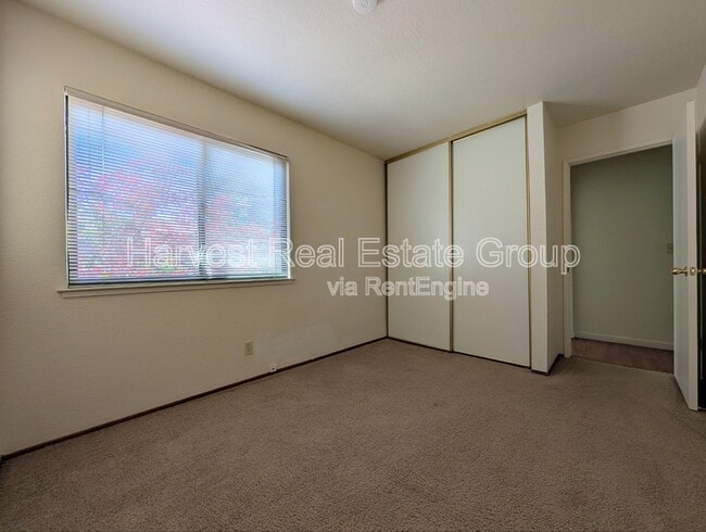 Building Photo - 4014 Penny Terrace