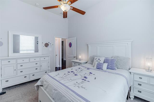 Building Photo - 1103 Somerset Cir
