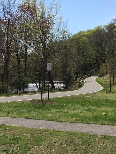 Building Photo - 23 Cutler St