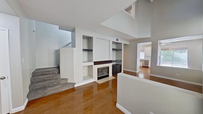 Building Photo - 27921 Via Mirada