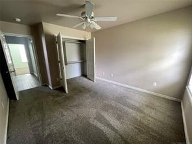 Building Photo - WOODCREEK ADDITION | PRIME LOCATION NEAR OU