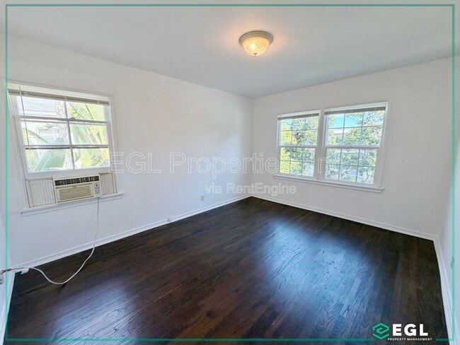 Building Photo - 5803 W Olympic Blvd