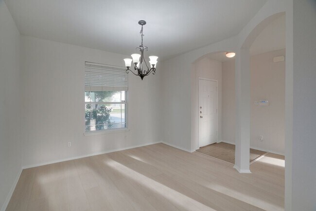 Building Photo - 20224 Stanley Robin Ln